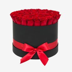 Medium Red Roses Box