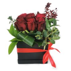 9 Roses Box